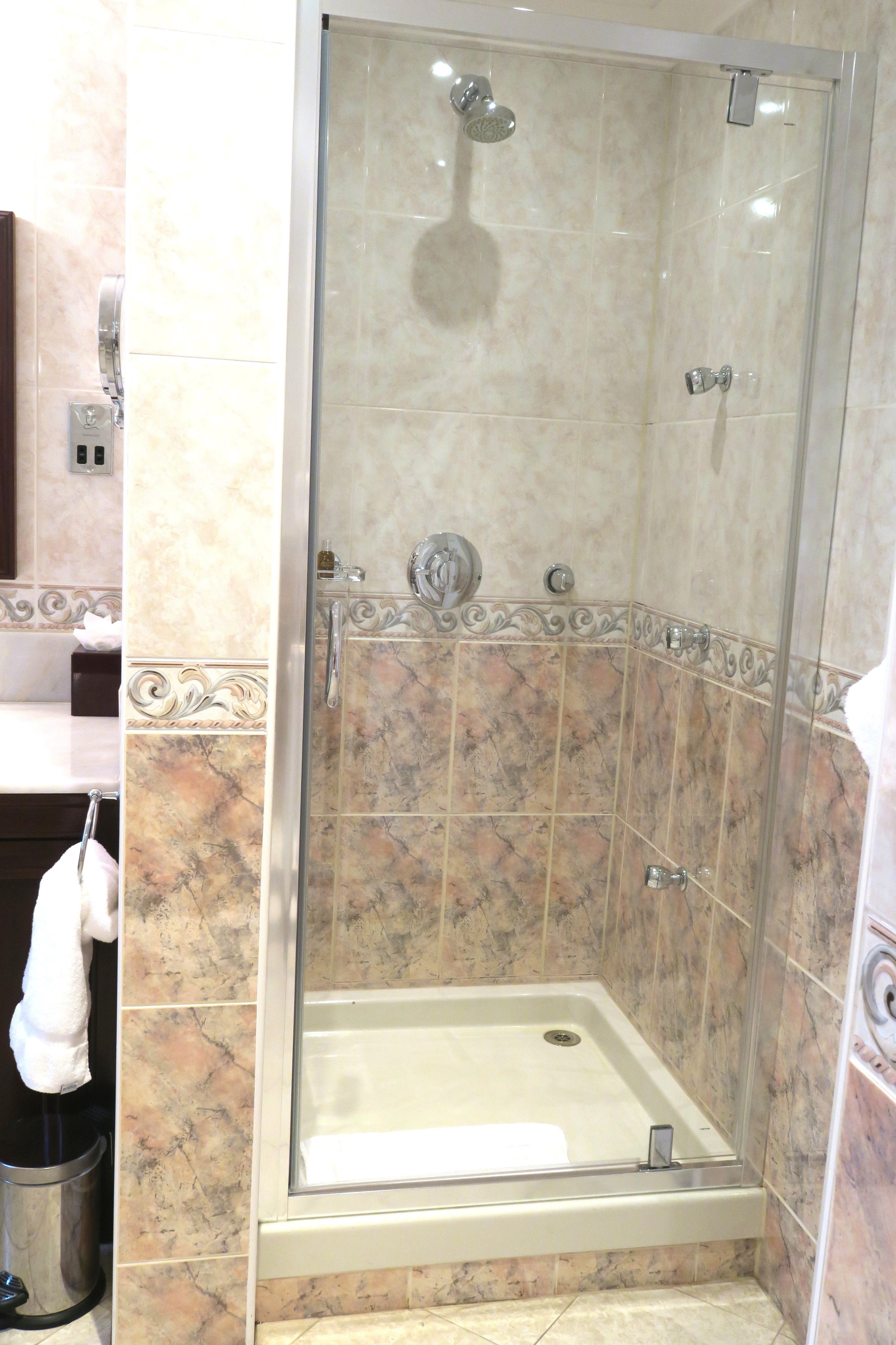 Fairway Suite Shower